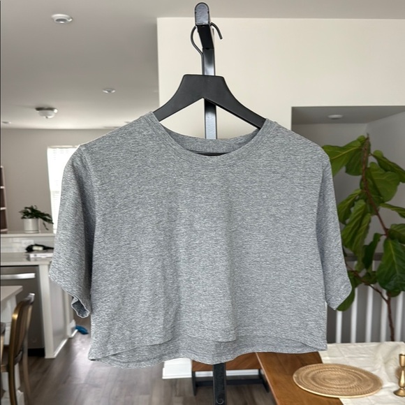 Amazon Tops - Grey cropped shirt
